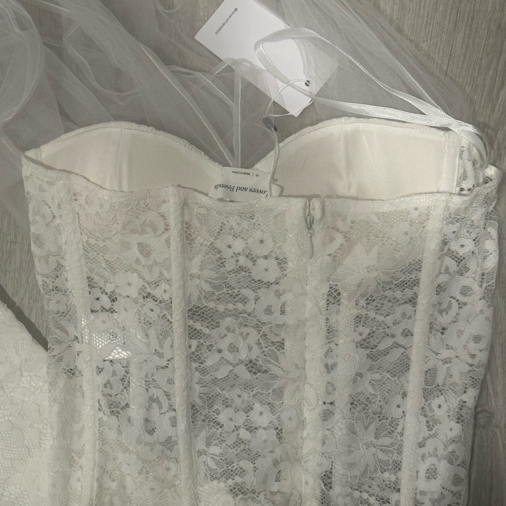 Lovers + Friends Elliot Top in White Lace NWT - Picture 8 of 8